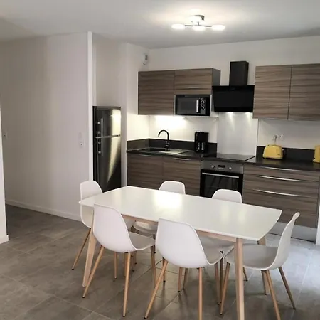 Appartement Résidence Marine - Neuf T3 Au Centre-ville D'arcachon Mae-9484 *